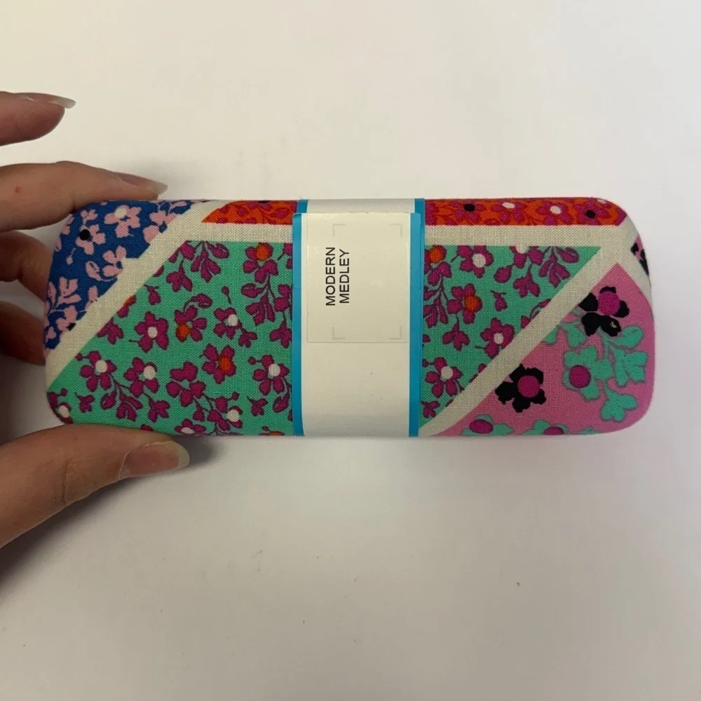 NWT Vera Bradley Modern Medley Kids Optical Case - Pink and Purple Floral